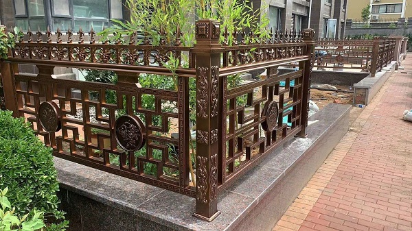 景觀河道不銹鋼護(hù)欄有什么作用？