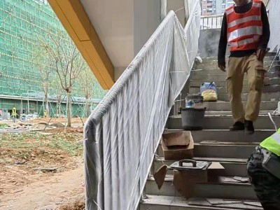 喜師傅護(hù)欄——東莞未來學(xué)校樓梯扶手護(hù)欄項目