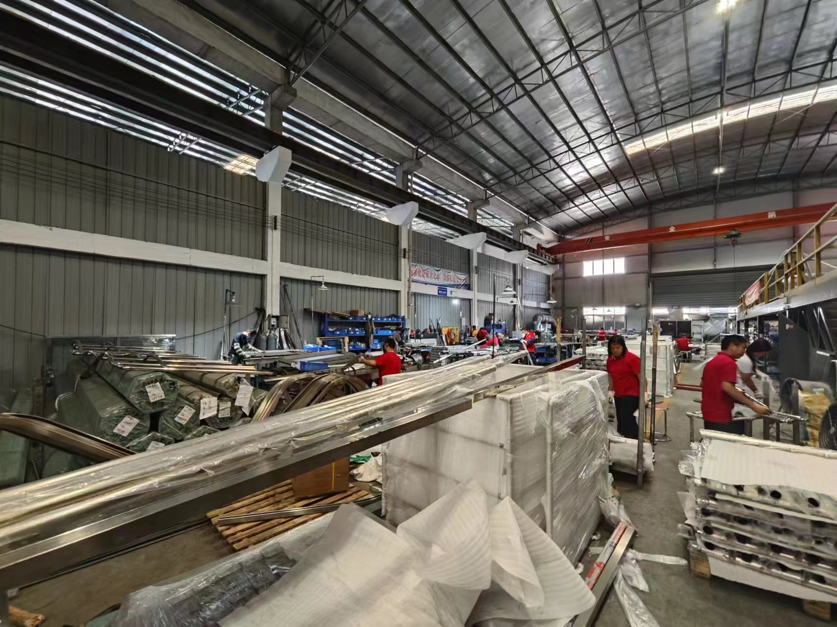 選擇專業(yè)不銹鋼護(hù)欄廠家，打造優(yōu)質(zhì)防護(hù)設(shè)施