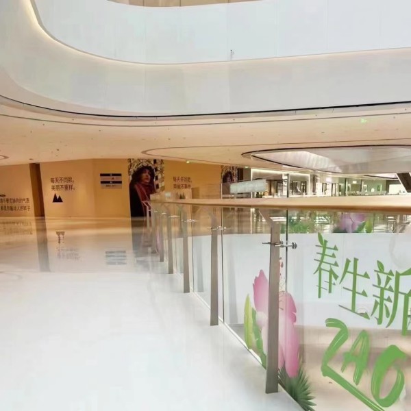 不銹鋼卡玻璃護(hù)欄