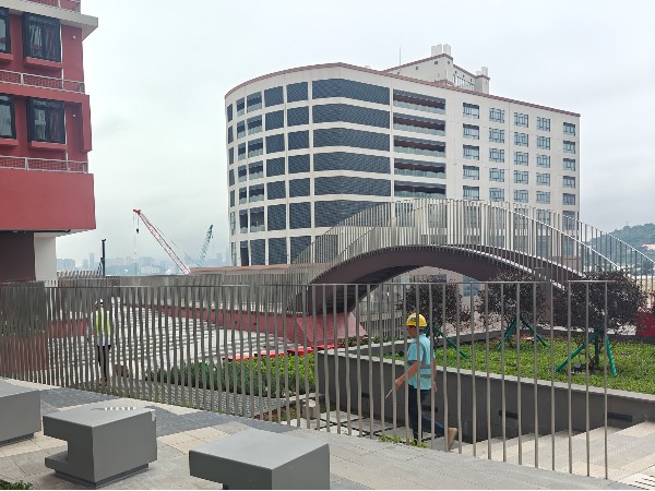 喜師傅 × 澳門新永和公租房：304 不銹鋼護(hù)欄筑就灣區(qū)安居 “幸福防線”