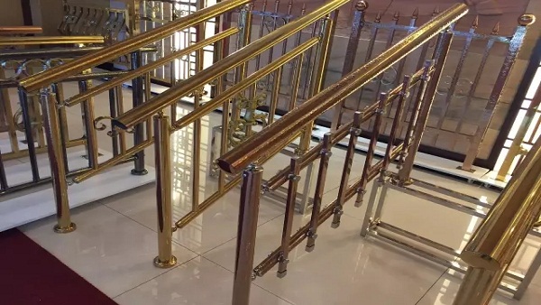 彩色不銹鋼護欄