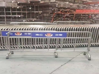 喜師傅不銹鋼移動(dòng)護(hù)欄，滿足您的各種需求