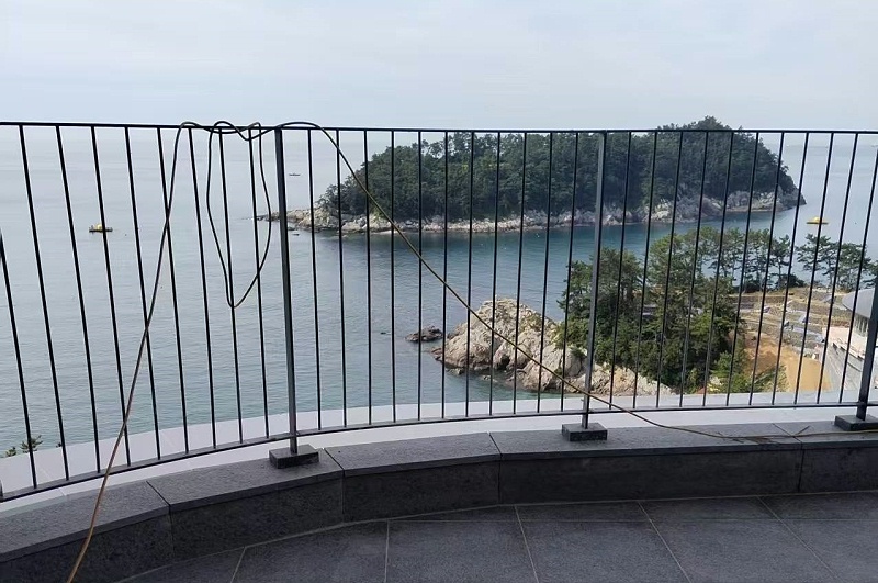 不銹鋼護(hù)欄案例