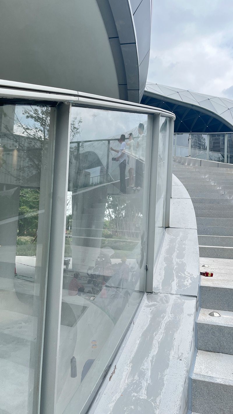 天橋玻璃護(hù)欄